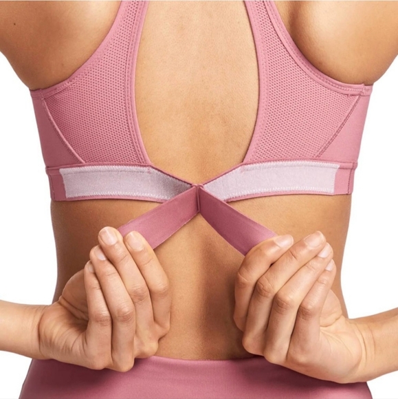 Nike Swoosh Bra Women's XS (A-C) Dessert Berry - Picture 4 of 7